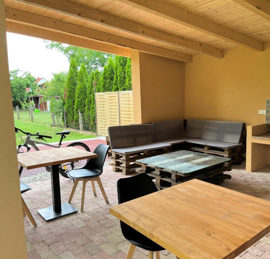Judith Apartman Iii. Balatonlelle Eksteriør billede
