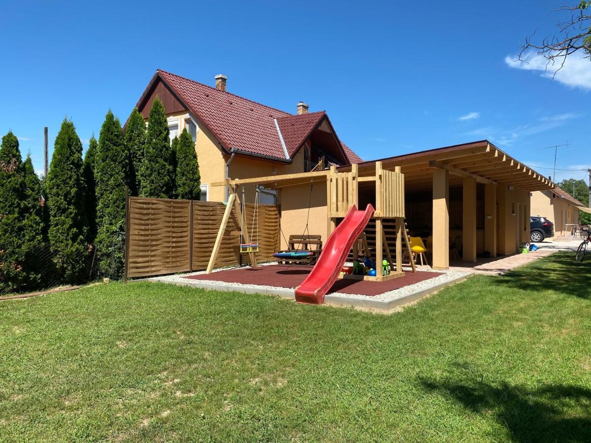 Judith Apartman Iii. Balatonlelle Eksteriør billede